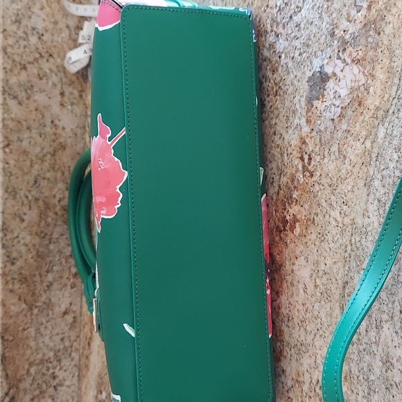 Kate Spade purse - Picture 4 of 5